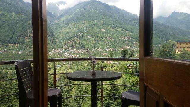 Hotel Rajput Royal Manali (Himachal Pradesh)